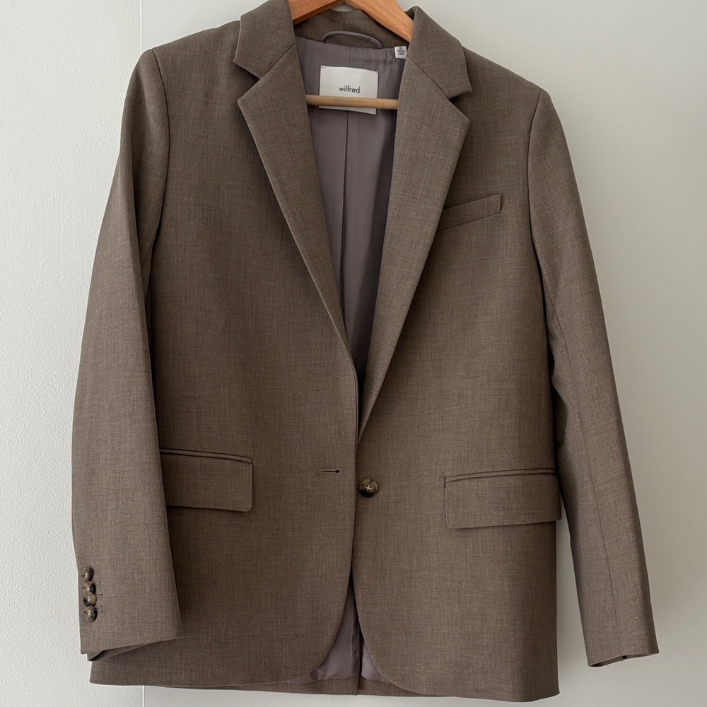 Aritzia Wilfred Taupe Generation Blazer - Picture 2 of 8
